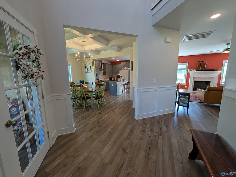 4213 Textile Ln SW — Photo 3