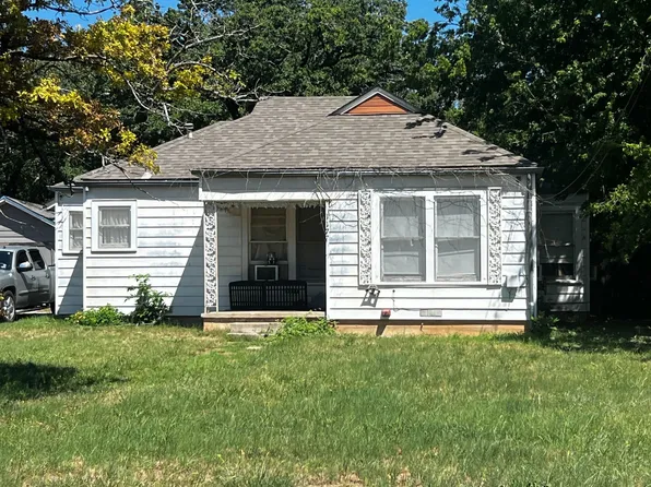 1177 W Shirley St, Stephenville, TX 76401