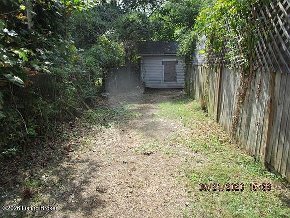 2nd image of 3071 University Rd #R