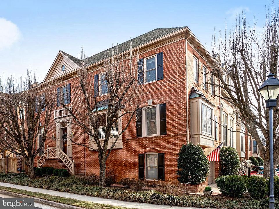 1st image of 1435 Hampton Hill Cir