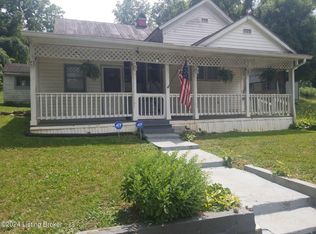 2220 Chapeze Ln, Shepherdsville, KY 40165