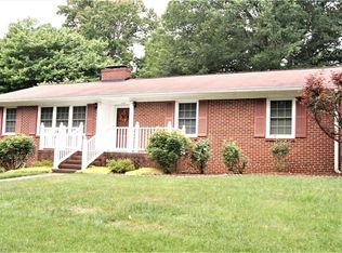 2520 Weymoth Rd, Winston Salem, NC 27103