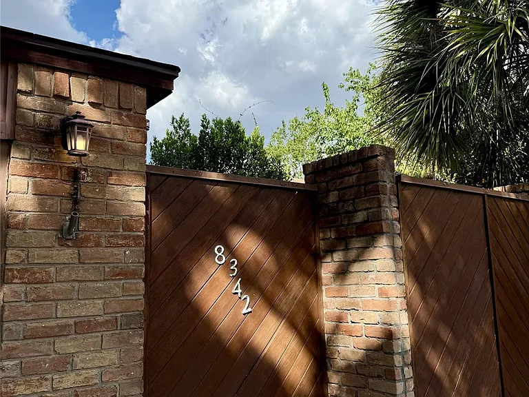 8342 Silvan Wind Ln — Photo 4