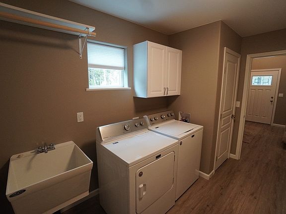 3rd image of 3251 S Edelweiss Dr #B