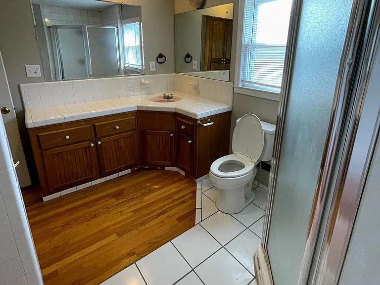 324 Gatewood Ave — Photo 8