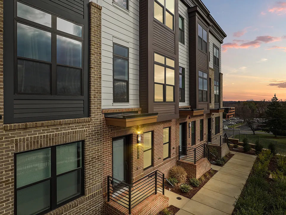 2064 Tysons Ridgeline Rd