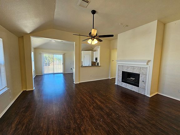 3rd image of 1120 Chesterfield Dr