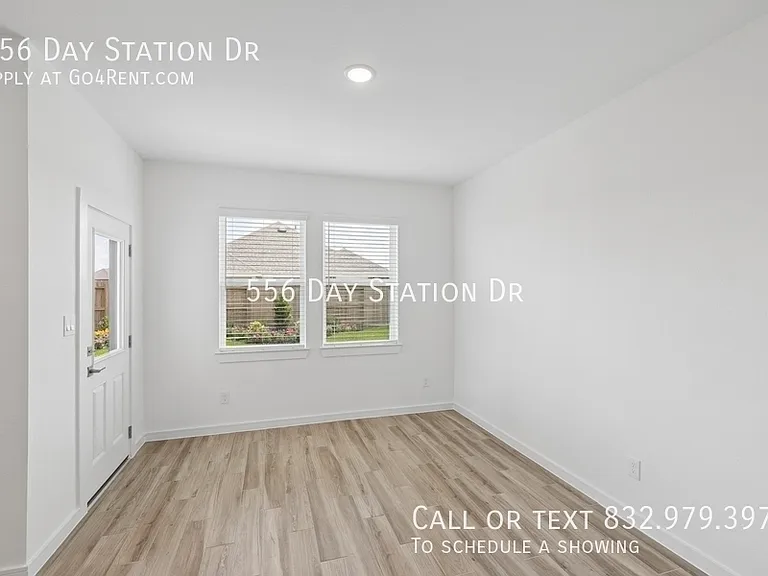 556 Day Station Dr — Photo 12