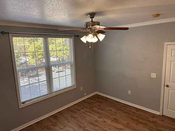 Same room, different angle -unfurnished