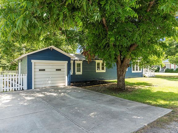 4th image of 308 Alva St