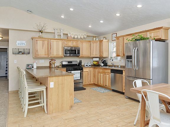 4th image of 36352 Murray Ln