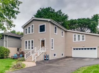 1408 E Kensington Rd, Arlington Heights, IL 60004