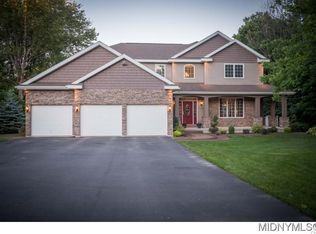 6303 Hidden Meadow Dr, Marcy, NY 13403