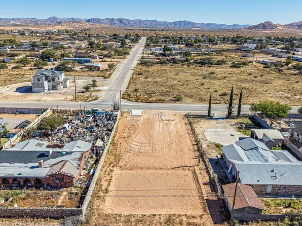 3817 John Christopher Dr, El Paso, TX 79938