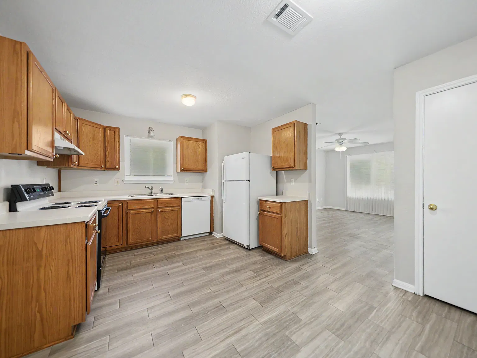 2813 Cantabrian Dr, Killeen — Photo 3