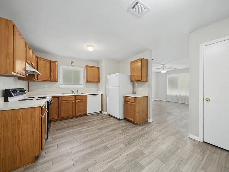 2813 Cantabrian Dr, Killeen — Photo 36
