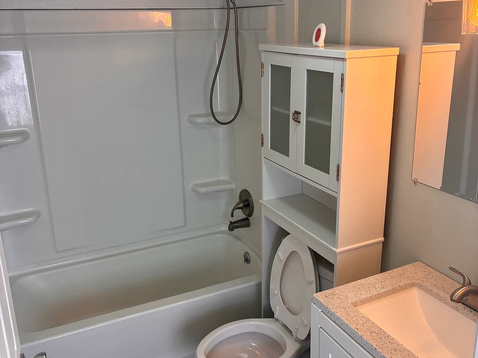 2 bed, 672 sqft, $1,200 — Photo 4