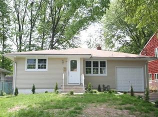 10 Poplar Ter, Clark, NJ 07066
