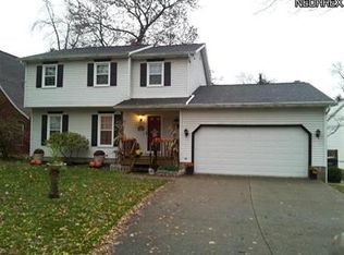 1728 Chestnut Blvd, Cuyahoga Falls, OH 44223