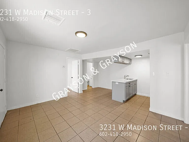 3231 W Madison St — Photo 10