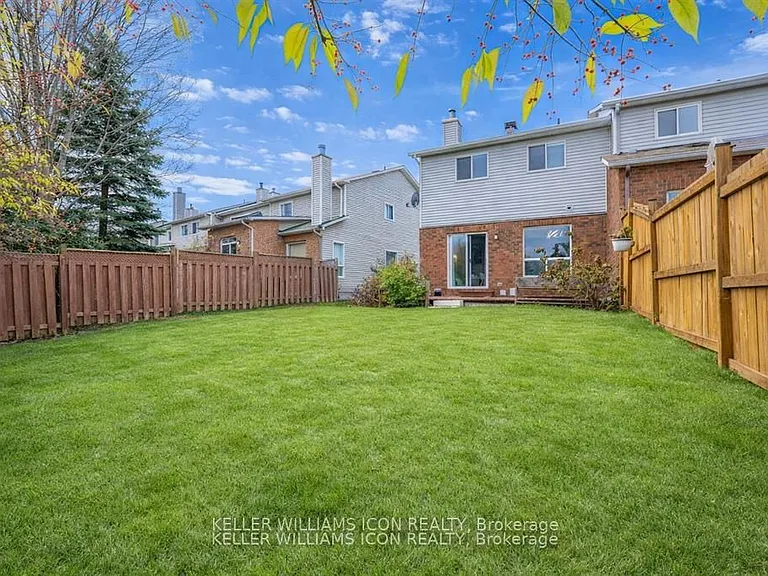 48 Blackdome Cres — Photo 37