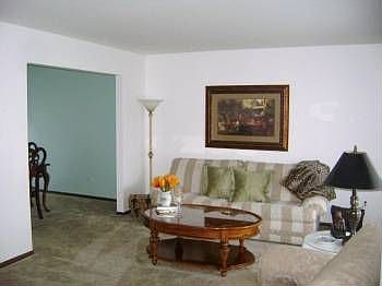 4th image of 47555 Ben Franklin Dr