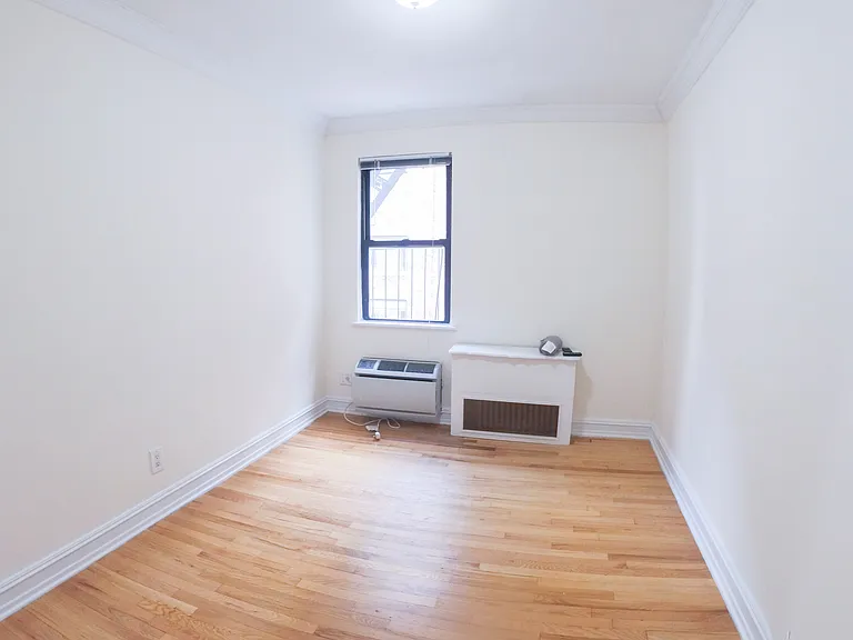 191 E 76th St #6D — Photo 6