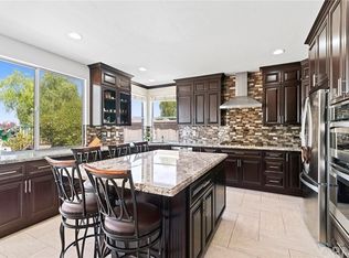 8623 E Silver Ridge Ln, Anaheim, CA 92808