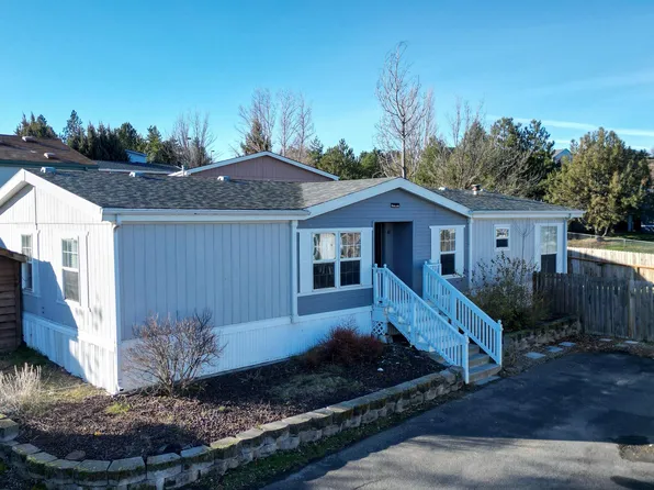 260 NW Golden Hills Dr Spc 40, Pullman, WA 99163