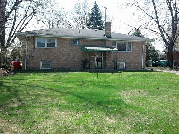 5th image of 6218 W 92nd Pl
