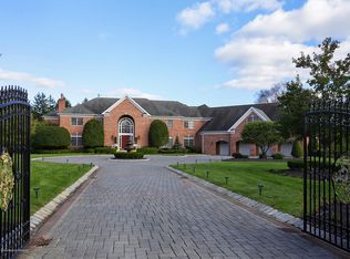 5 Evergreen Ln, Colts Neck, NJ 07722