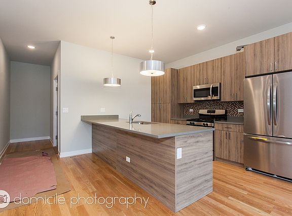 3rd image of 6144 S University Ave #2E