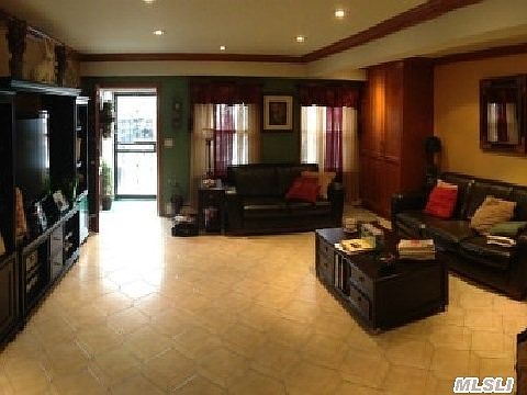2nd image of 6016 70th St