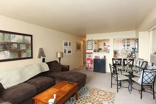 3950 N Lake Shore Dr #C2101 — Photo 7