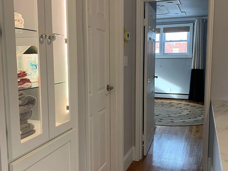 523 Ingraham St NE — Photo 11