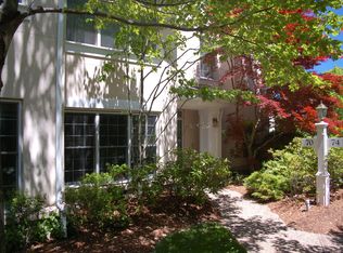 70 Doral Greens Dr W, Rye Brook, NY 10573