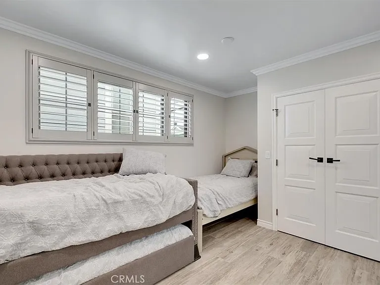 2808 W Oceanfront — Photo 23