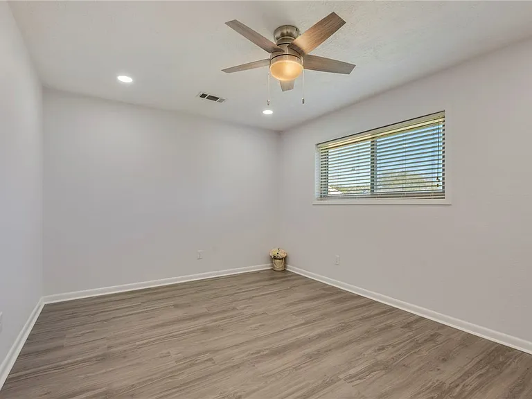 1428 Magnolia Dr — Photo 13