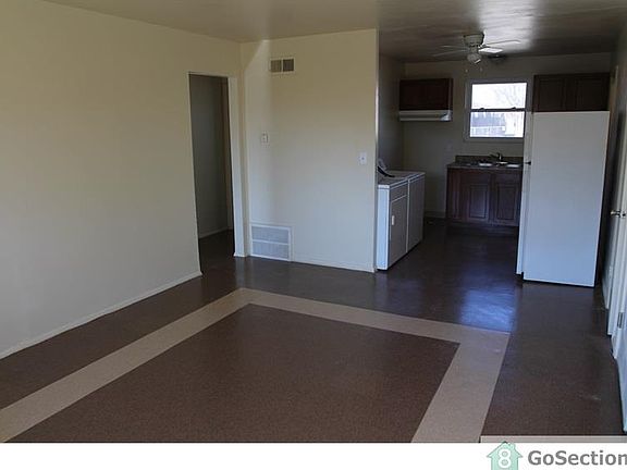 4th image of 2177 W Mound St