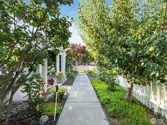 2nd image of 515 Newell Street