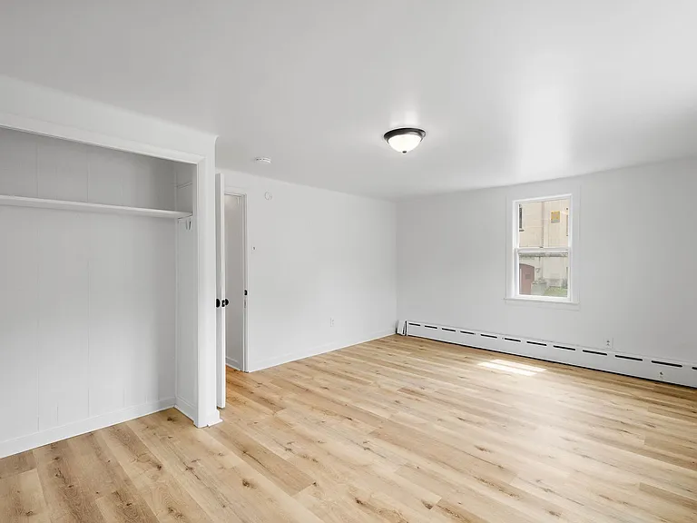 571 Washington Avenue — Photo 24