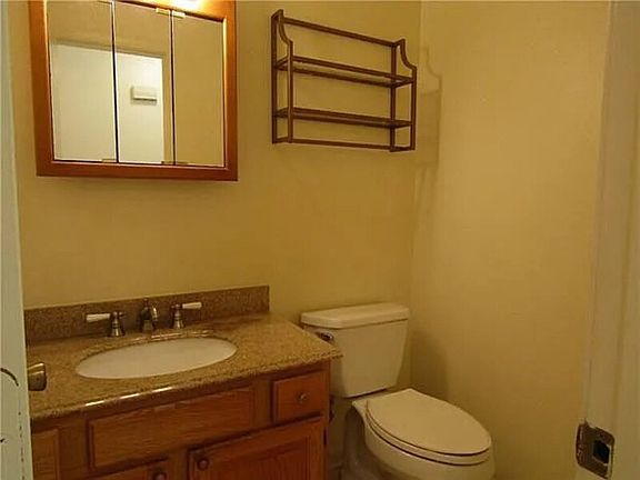 4th image of 2411 Neyrey Dr #1