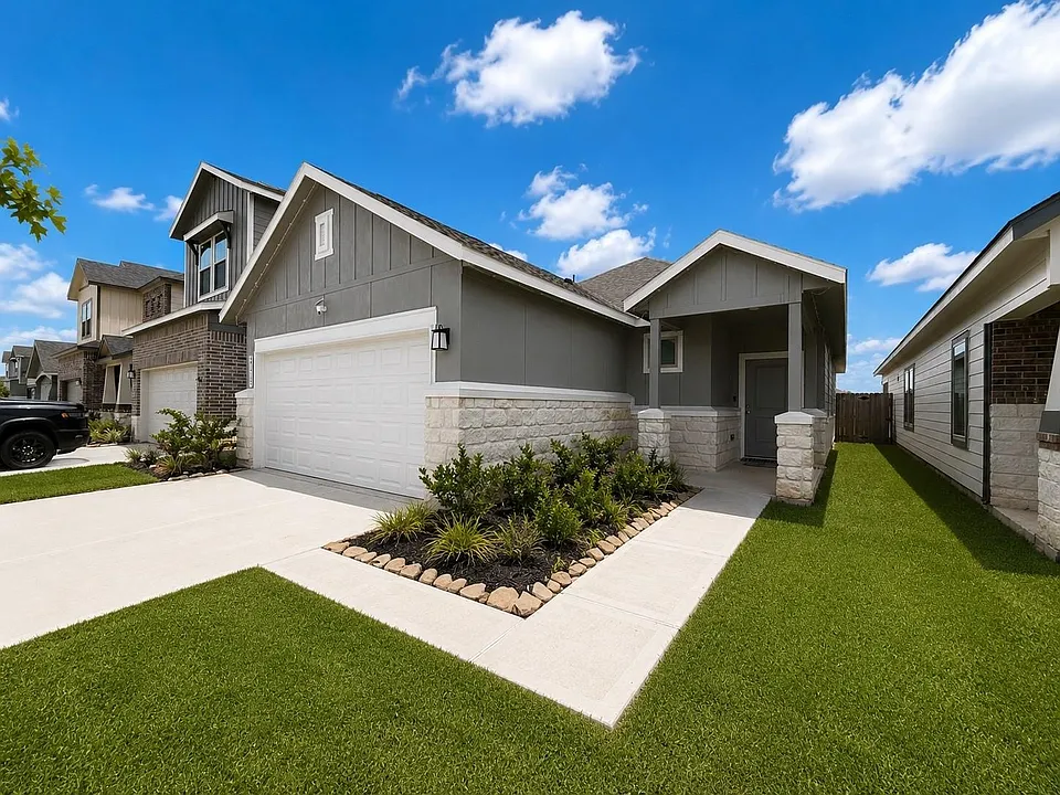 21535 Cypress Trellis Dr