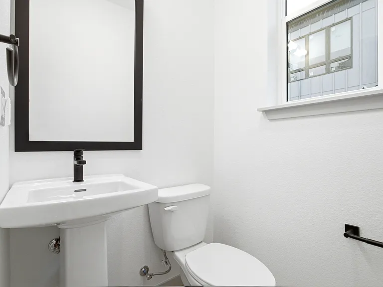 University Hills Townhomes — Photo 16