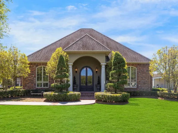 2015 Blue Haven Dr, New Iberia, LA 70563