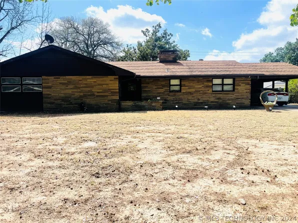 1616 E 8th St, Okmulgee, OK 74447