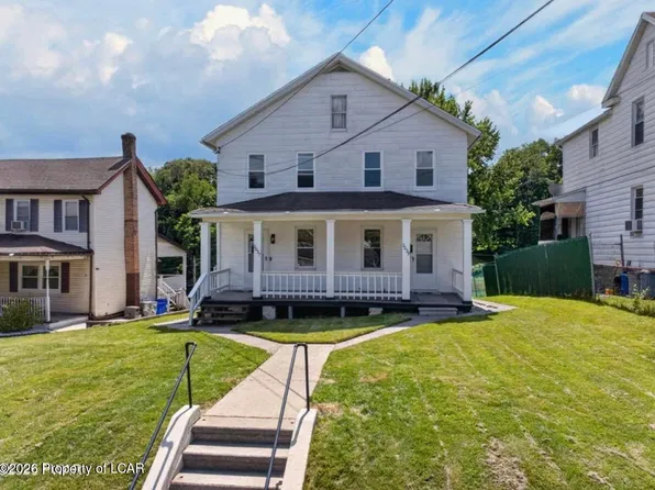 2637 Jackson St, Scranton, PA 18504