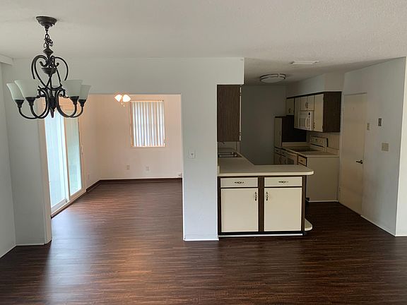 4th image of 5525 W Bayshore Dr