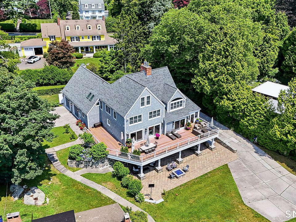 1st image of 929 Pequot Avenue