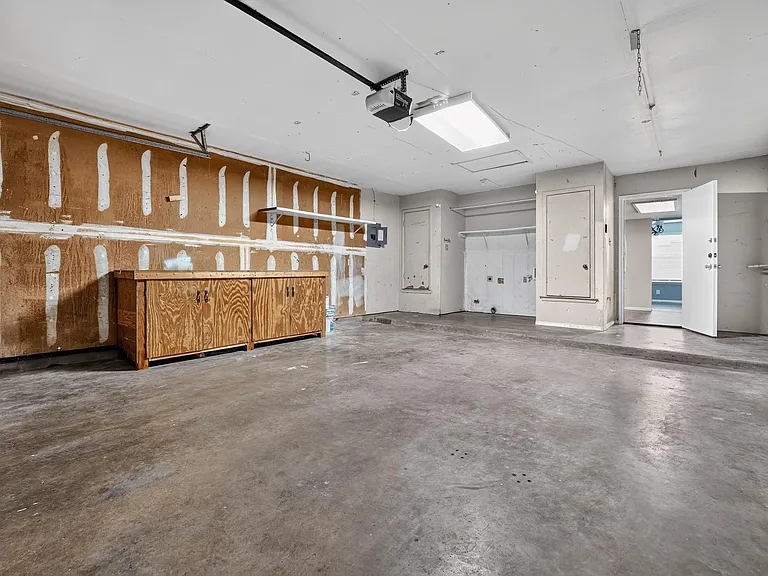1509 Taron Dr — Photo 23